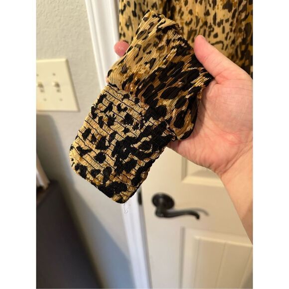 Free People Leopard Roma Mock Neck Tie Detail Smocked Top Size Small OB1069086 - Picture 6 of 11